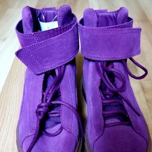 Rare ED Puma Platform size 7 Women